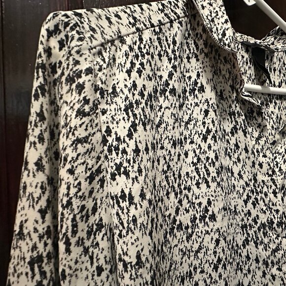 H&M White Blouse with Black Design and Silver Detail on Collar. Urban 90s vibe. - Picture 1 of 15